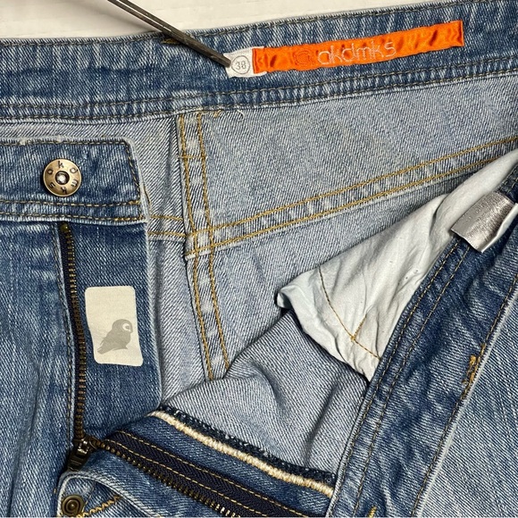 AKDMKS Knee length Jean Shorts Blue Embroidered Patches Urban Wear Mens Size 38 - Picture 5 of 12